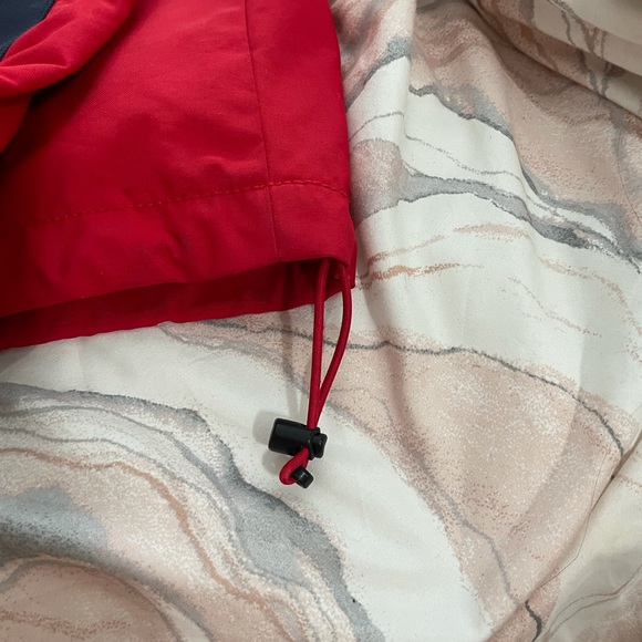 UNISEX Vintage GAP jacket, considering it’s age the condition is 8/10. - Picture 5 of 6